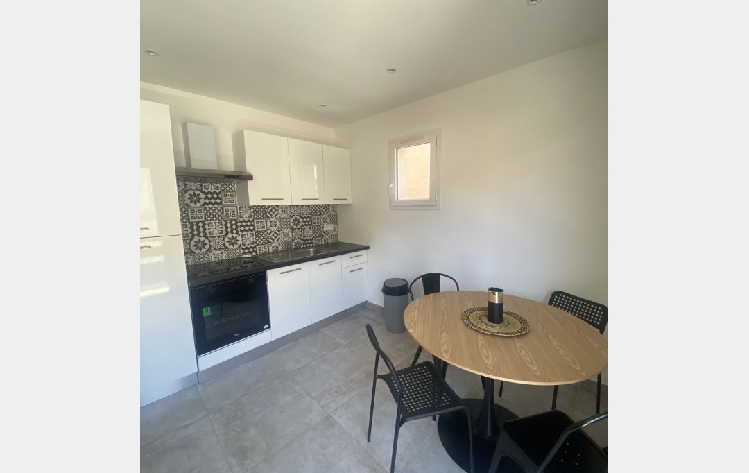 API AGENCE : Apartment | LE GRAU-DU-ROI (30240) | 39 m2 | 850 € 