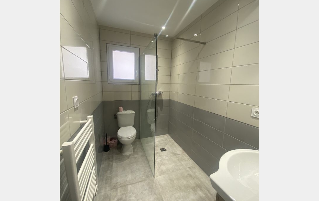 API AGENCE : Apartment | LE GRAU-DU-ROI (30240) | 39 m2 | 850 € 