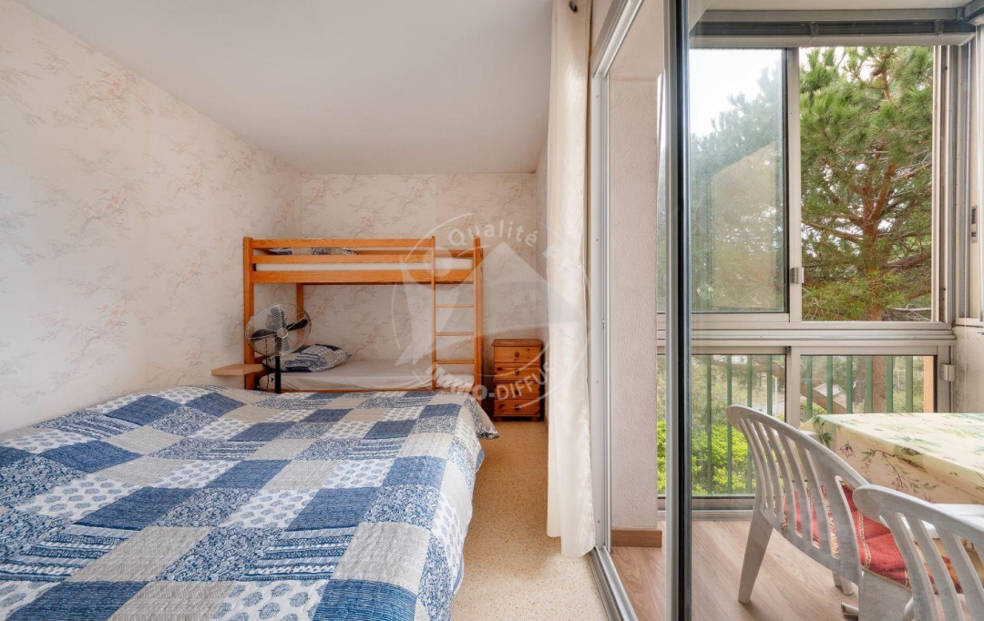 API AGENCE : Apartment | LE GRAU-DU-ROI (30240) | 32 m2 | 420 € 