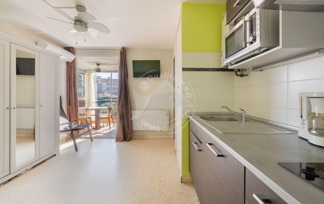 API AGENCE : Apartment | LE GRAU-DU-ROI (30240) | 31 m2 | 310 € 