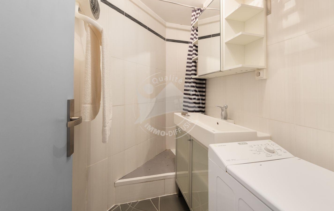 API AGENCE : Apartment | LE GRAU-DU-ROI (30240) | 31 m2 | 310 € 