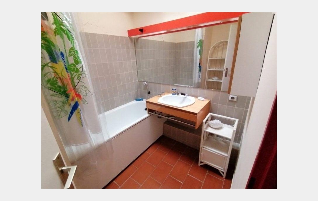 API AGENCE : Apartment | LE GRAU-DU-ROI (30240) | 62 m2 | 513 € 