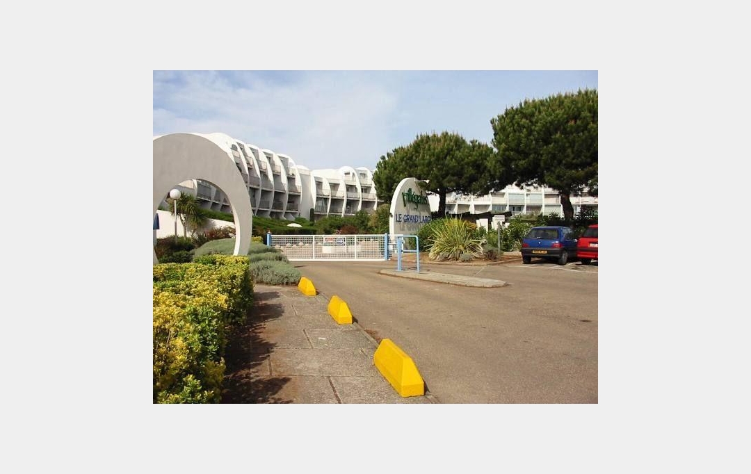 API AGENCE : Apartment | LE GRAU-DU-ROI (30240) | 62 m2 | 513 € 