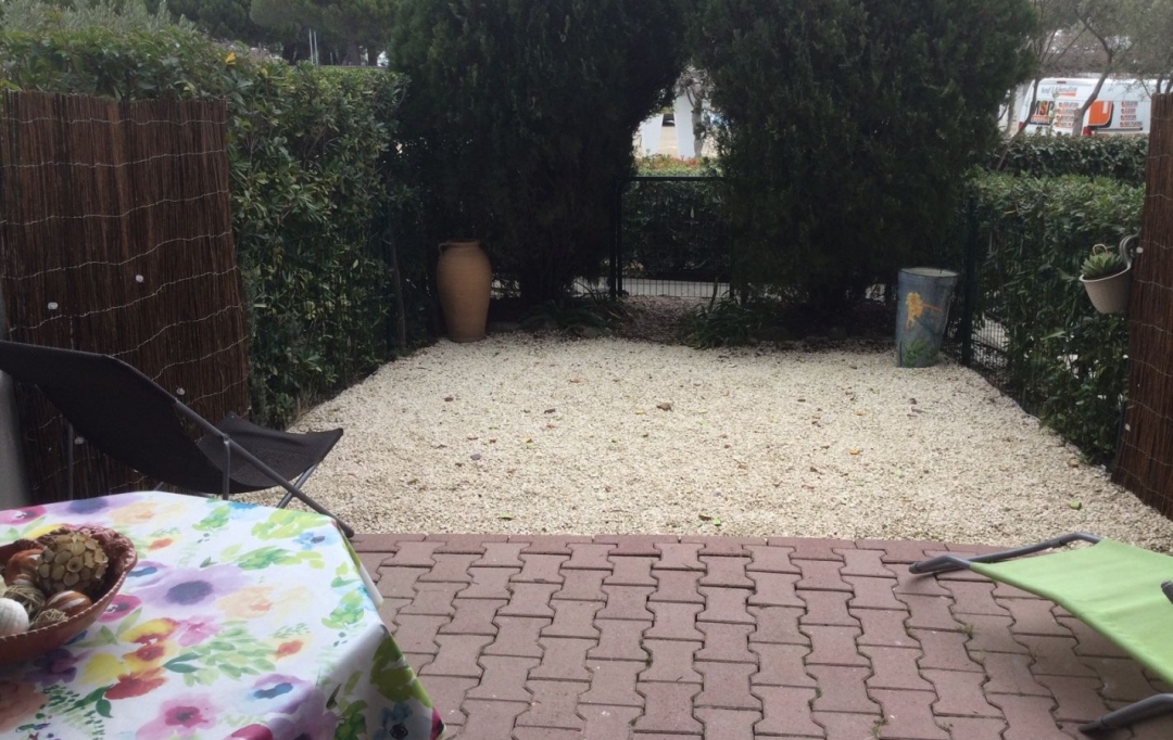 API AGENCE : Apartment | LE GRAU-DU-ROI (30240) | 24 m2 | 550 € 