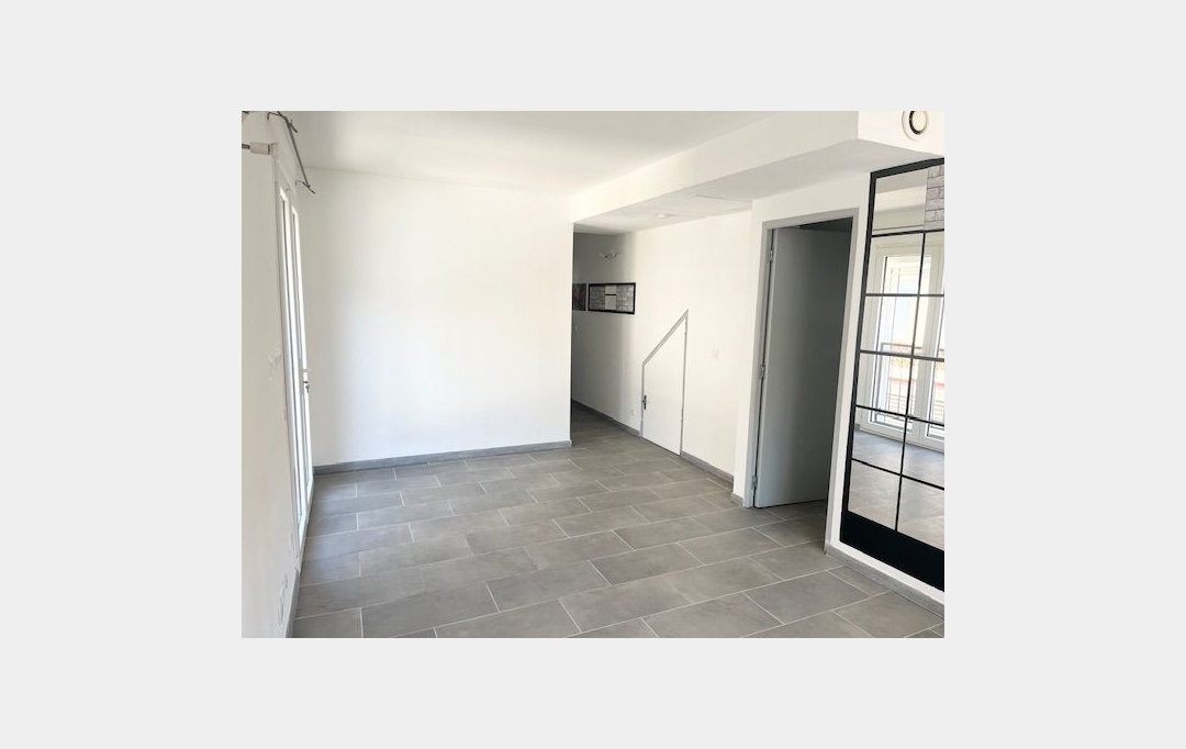 API AGENCE : Appartement | LE GRAU-DU-ROI (30240) | 33 m2 | 740 € 