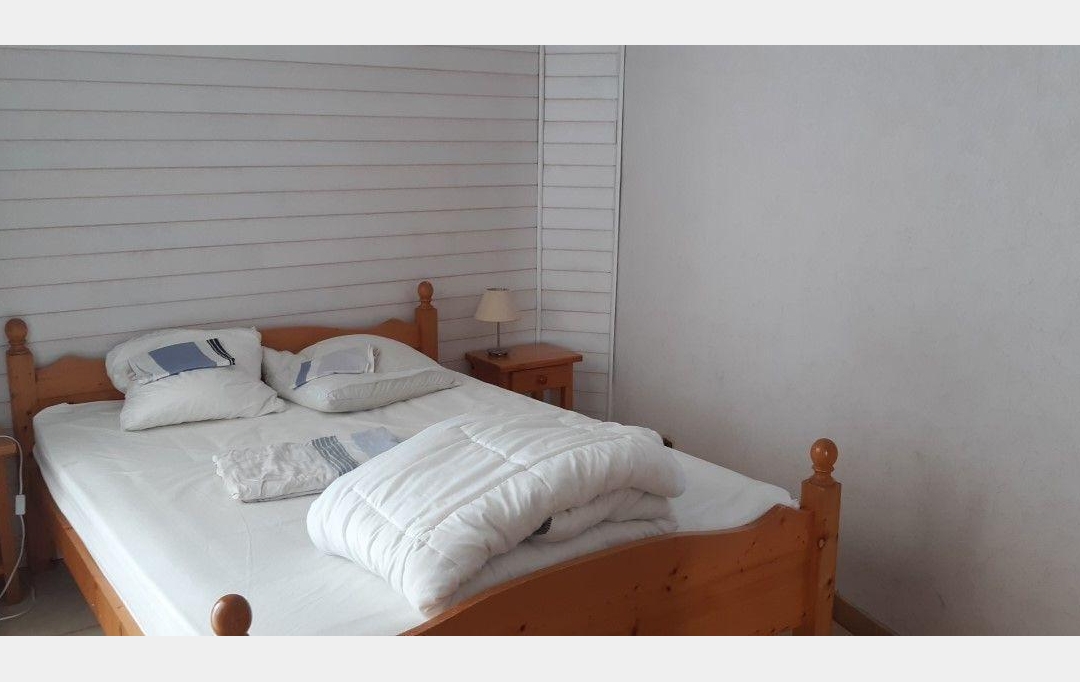 API AGENCE : Apartment | LE GRAU-DU-ROI (30240) | 70 m2 | 420 € 