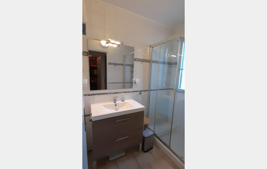 API AGENCE : Apartment | LE GRAU-DU-ROI (30240) | 70 m2 | 420 € 