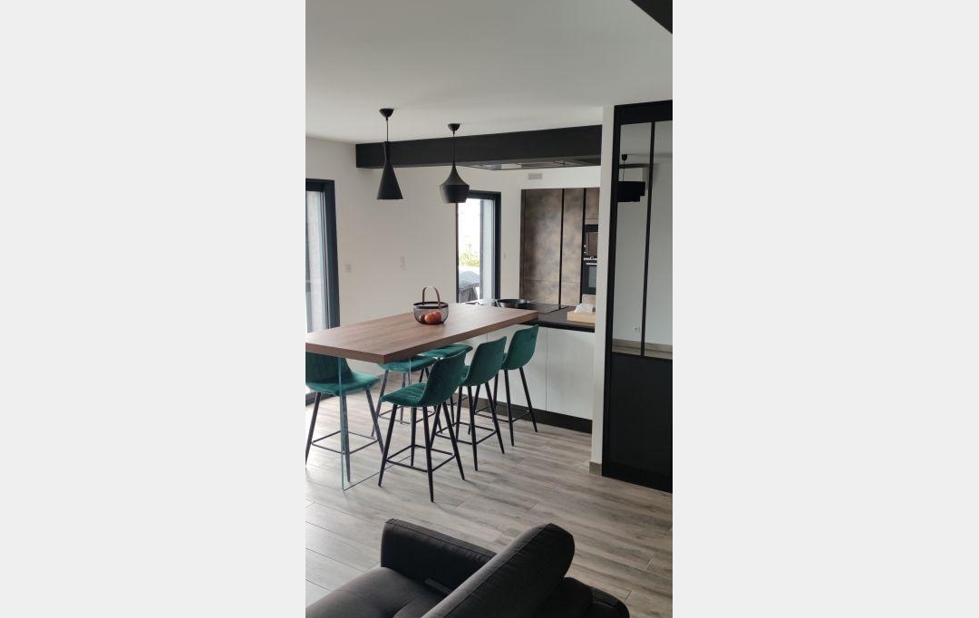 API AGENCE : Apartment | LE GRAU-DU-ROI (30240) | 72 m2 | 570 € 