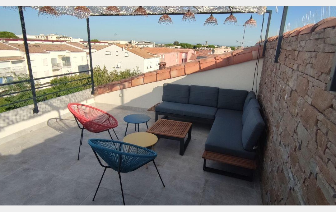 API AGENCE : Apartment | LE GRAU-DU-ROI (30240) | 72 m2 | 570 € 