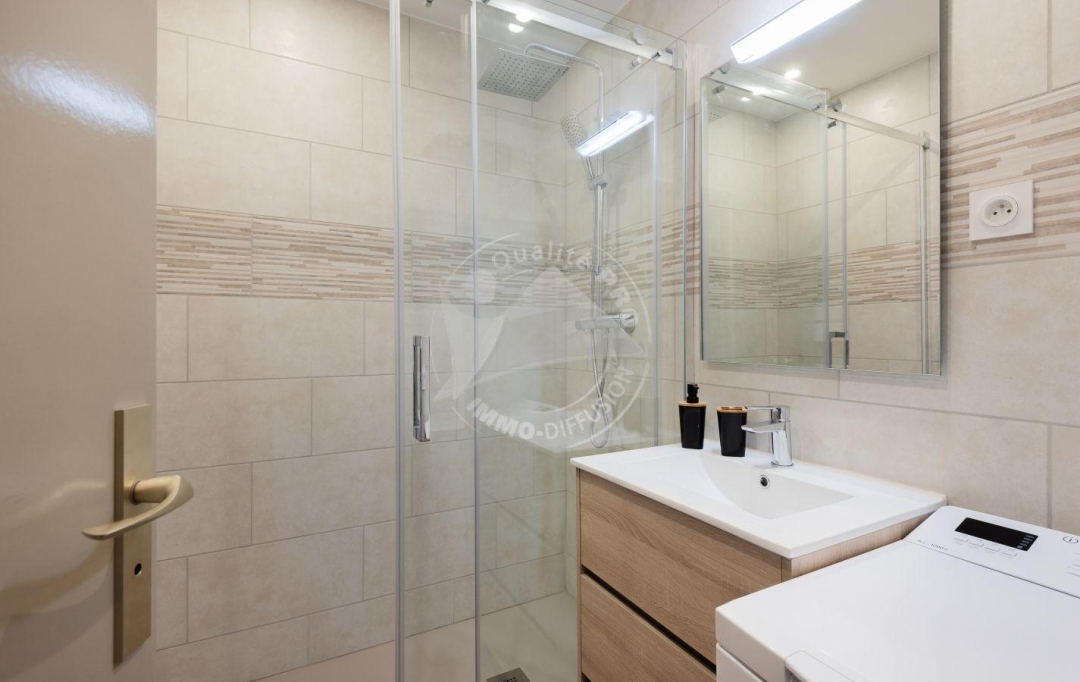 API AGENCE : Apartment | LE GRAU-DU-ROI (30240) | 41 m2 | 340 € 