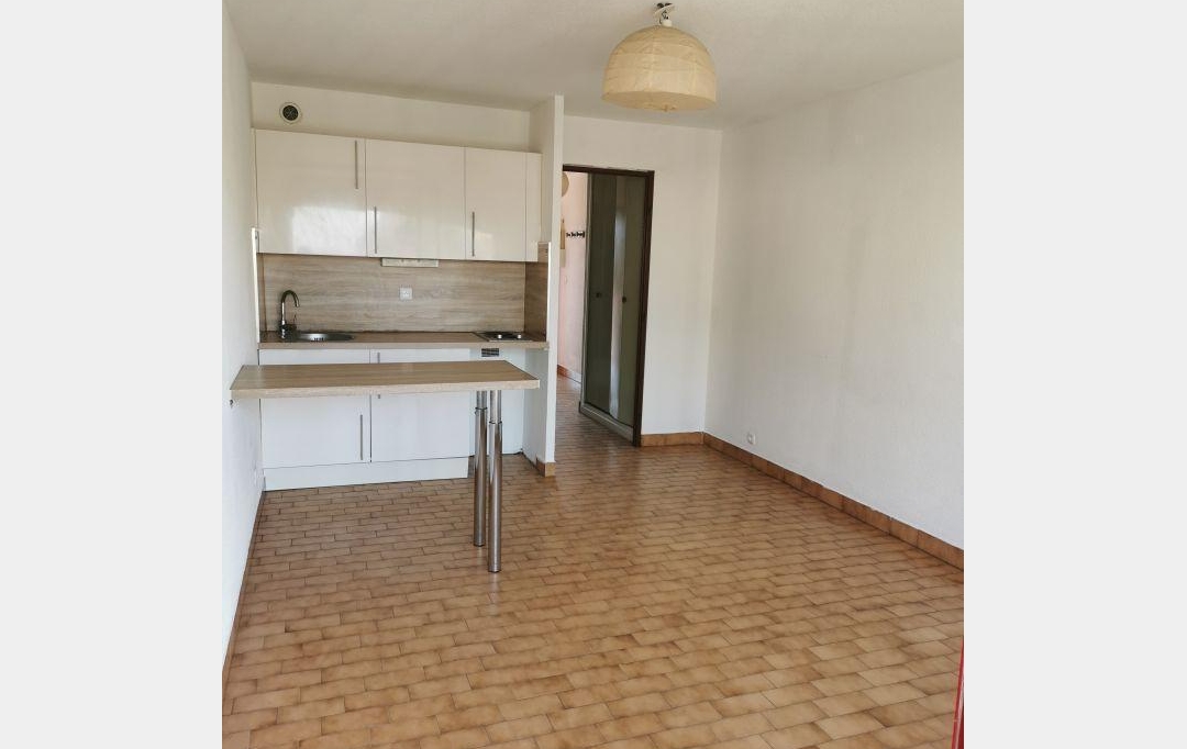 API AGENCE : Appartement | LE GRAU-DU-ROI (30240) | 28 m2 | 590 € 