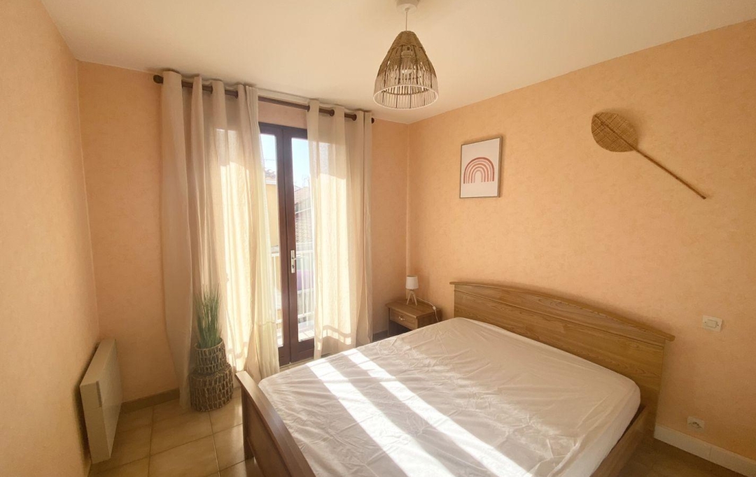 API AGENCE : Apartment | LE GRAU-DU-ROI (30240) | 36 m2 | 320 € 
