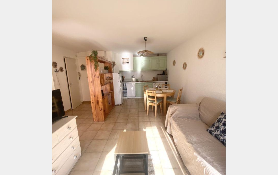 API AGENCE : Apartment | LE GRAU-DU-ROI (30240) | 36 m2 | 320 € 