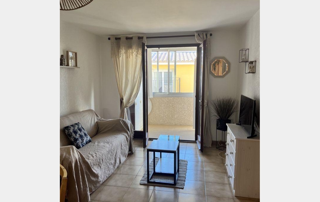 API AGENCE : Apartment | LE GRAU-DU-ROI (30240) | 36 m2 | 320 € 