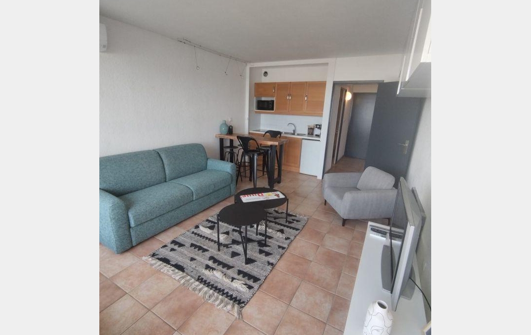 API AGENCE : Apartment | LE GRAU-DU-ROI (30240) | 25 m2 | 340 € 