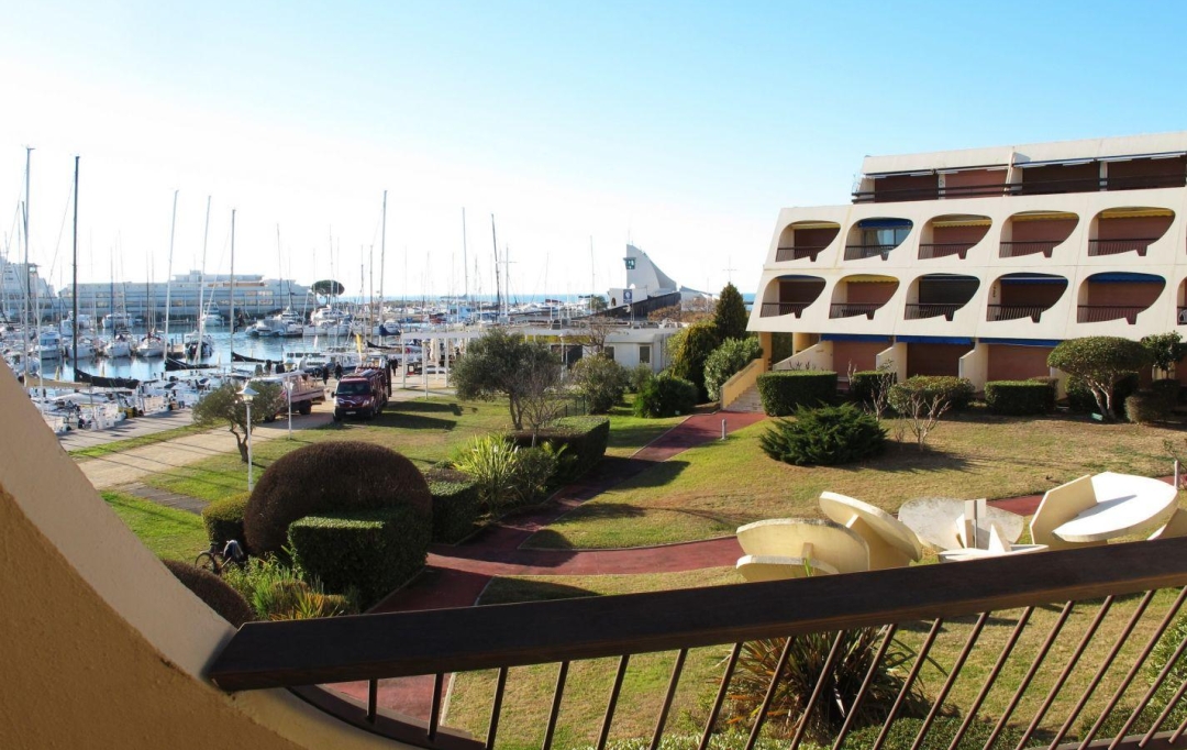 API AGENCE : Apartment | LE GRAU-DU-ROI (30240) | 25 m2 | 340 € 