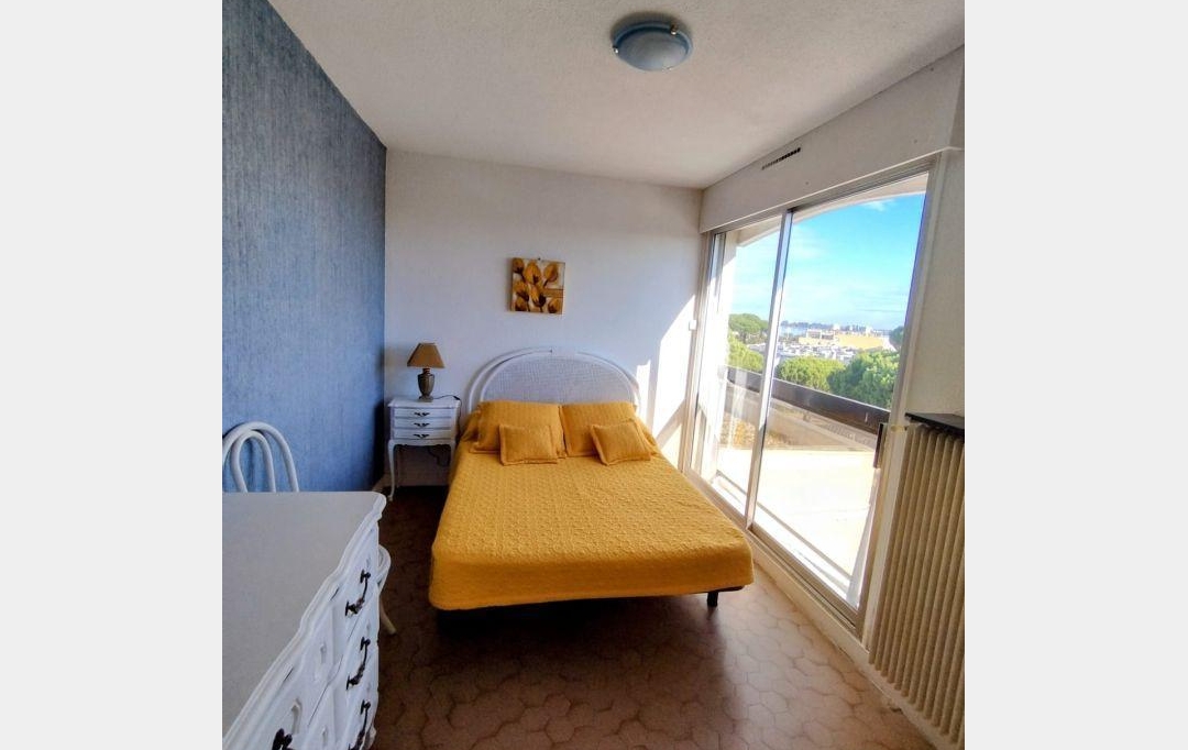 API AGENCE : Apartment | LE GRAU-DU-ROI (30240) | 37 m2 | 830 € 