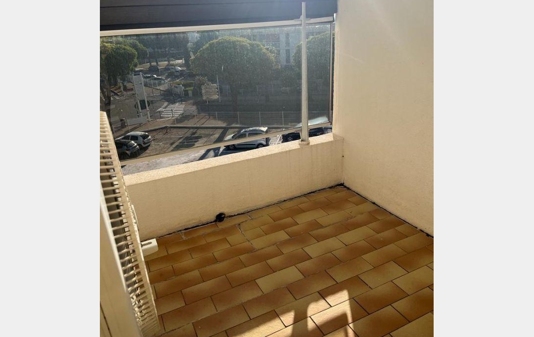 API AGENCE : Apartment | LE GRAU-DU-ROI (30240) | 37 m2 | 830 € 