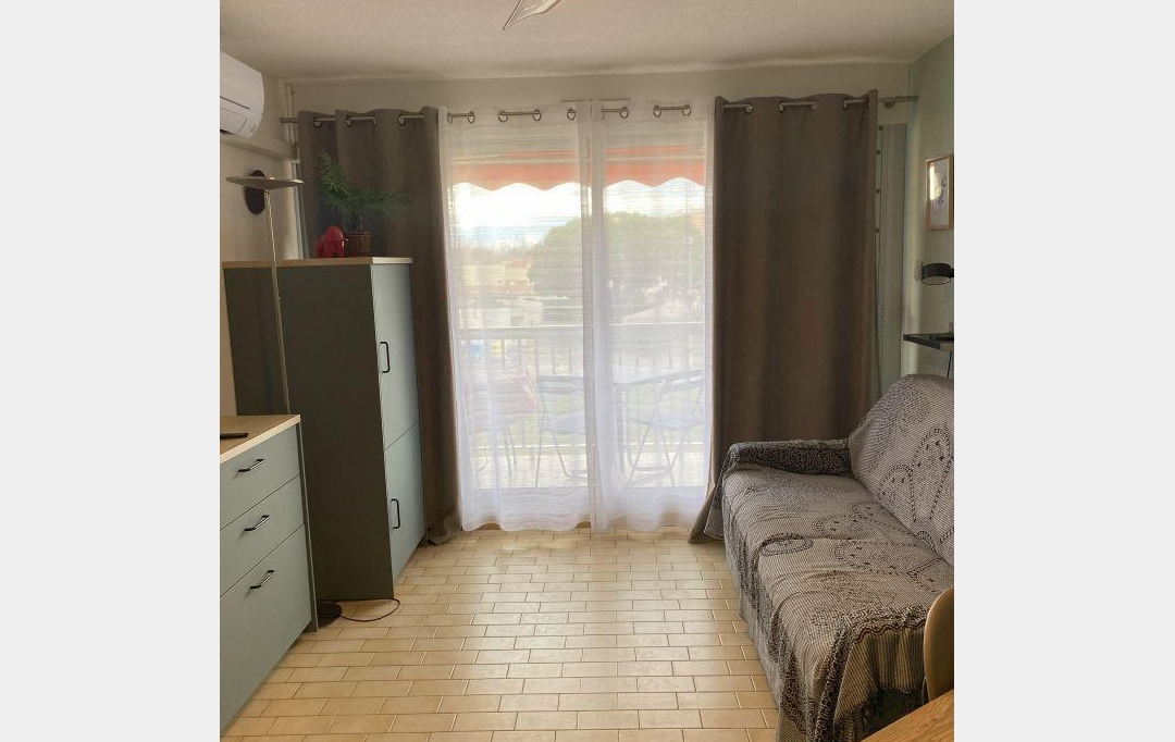 API AGENCE : Appartement | LE GRAU-DU-ROI (30240) | 22 m2 | 260 € 