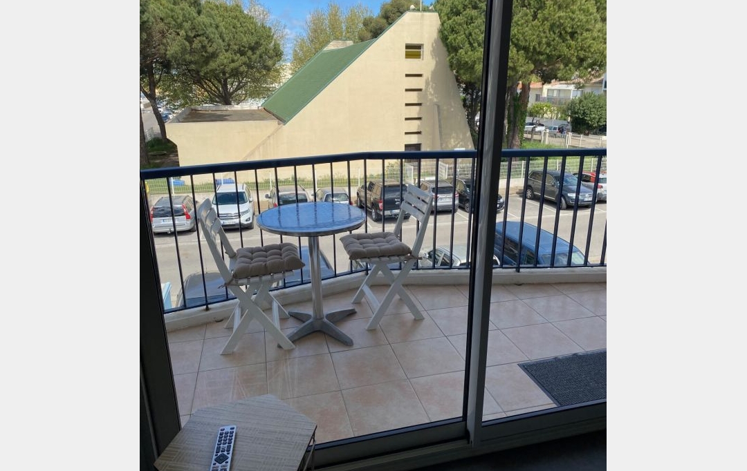 API AGENCE : Apartment | LE GRAU-DU-ROI (30240) | 38 m2 | 530 € 