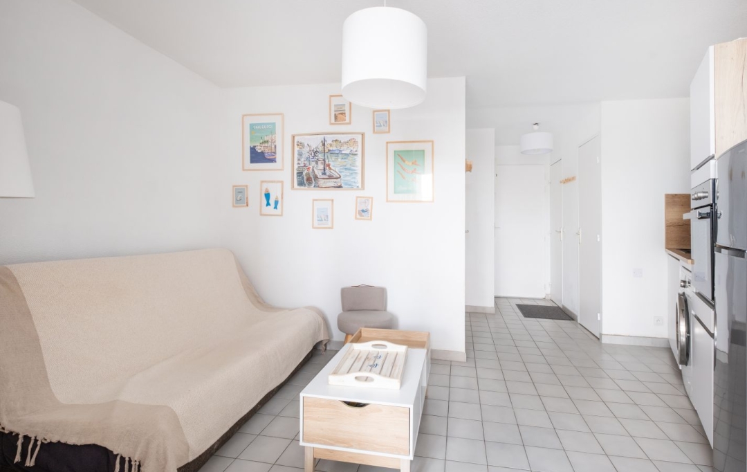 API AGENCE : Apartment | LE GRAU-DU-ROI (30240) | 30 m2 | 350 € 