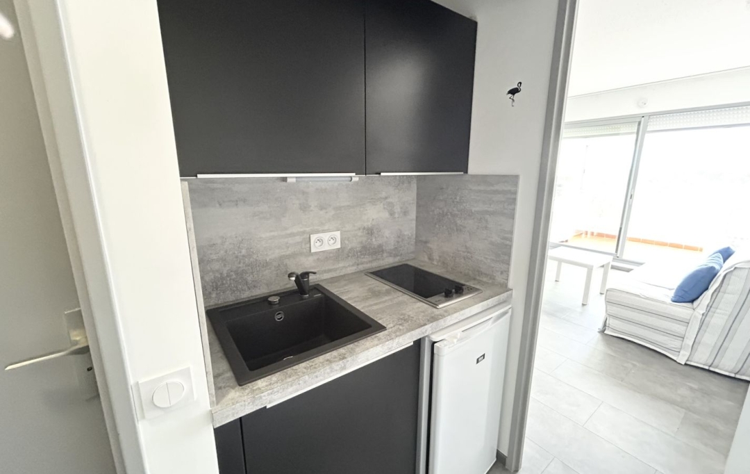 API AGENCE : Apartment | LE GRAU-DU-ROI (30240) | 20 m2 | 530 €  API AGENCE : Apartment | LE GRAU-DU-ROI (30240) | 20 m2 | 530 €