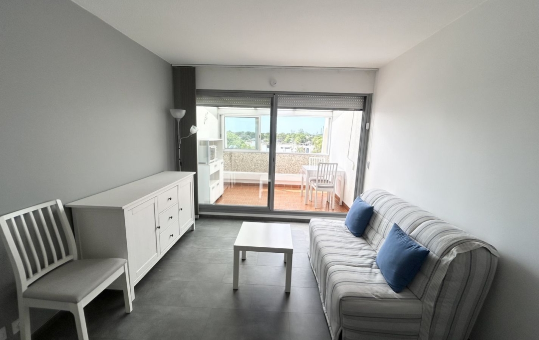 API AGENCE : Apartment | LE GRAU-DU-ROI (30240) | 20 m2 | 530 €  API AGENCE : Apartment | LE GRAU-DU-ROI (30240) | 20 m2 | 530 €