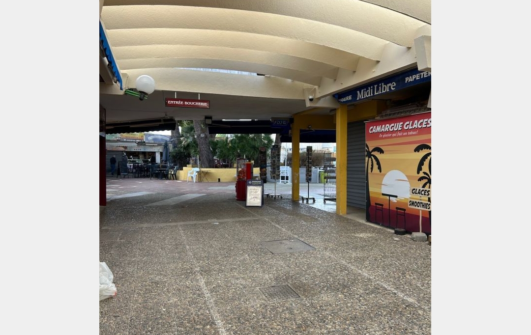 API AGENCE : Local / Bureau | LE GRAU-DU-ROI (30240) | 25 m2 | 720 € 