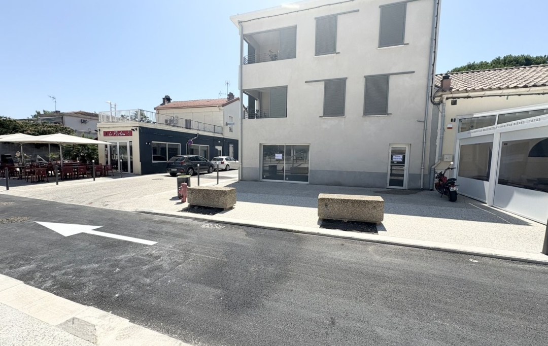 API AGENCE : Local / Bureau | LE GRAU-DU-ROI (30240) | 41 m2 | 750 € 