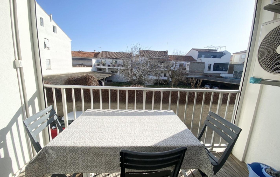 API AGENCE : Apartment | LE GRAU-DU-ROI (30240) | 30 m2 | 280 € 