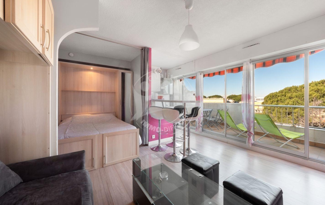 API AGENCE : Apartment | LE GRAU-DU-ROI (30240) | 25 m2 | 267 € 