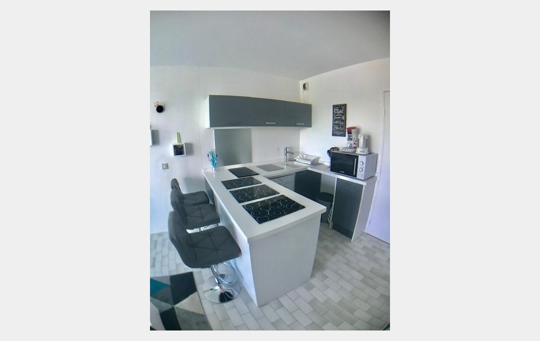 API AGENCE : Apartment | LE GRAU-DU-ROI (30240) | 24 m2 | 453 € 