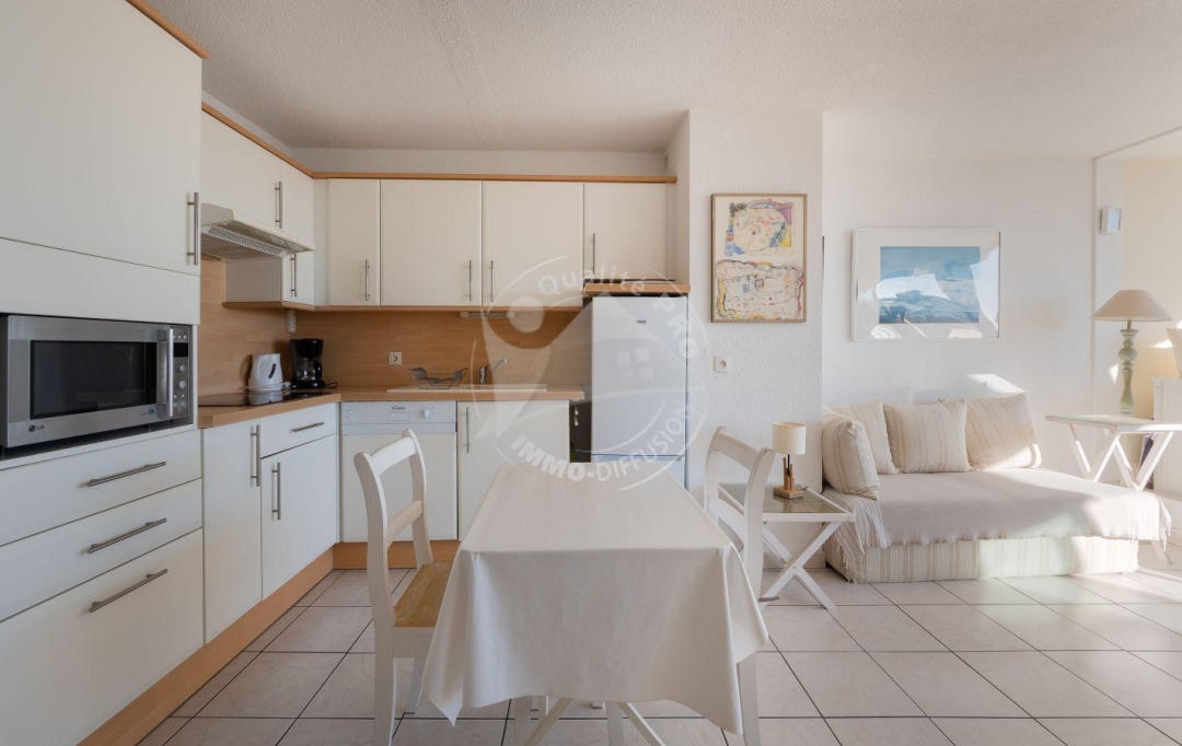 API AGENCE : Apartment | LE GRAU-DU-ROI (30240) | 31 m2 | 339 € 