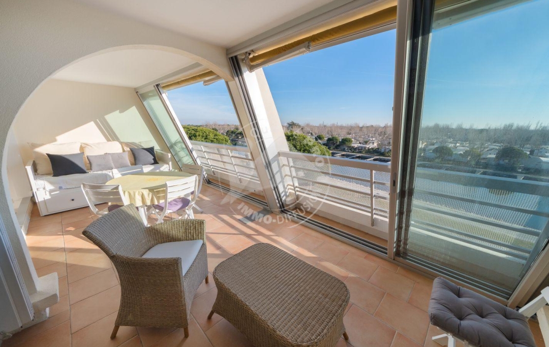 API AGENCE : Apartment | LE GRAU-DU-ROI (30240) | 31 m2 | 339 € 