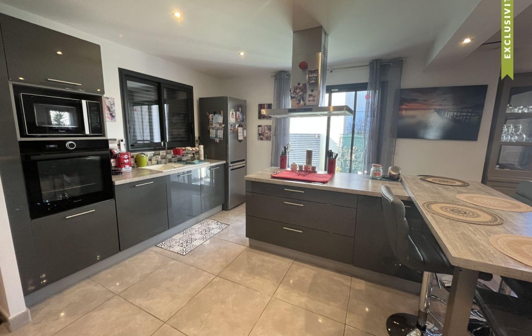 API AGENCE : Maison / Villa | AIMARGUES (30470) | 125 m2 | 450 000 € 