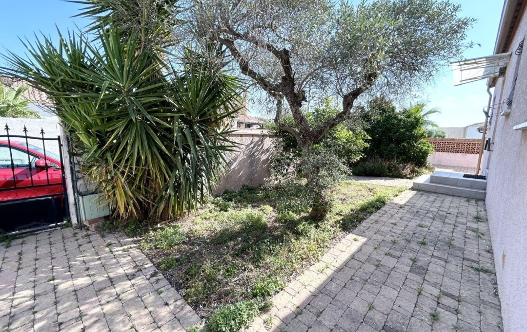 API AGENCE : House | AIMARGUES (30470) | 98 m2 | 333 500 € 