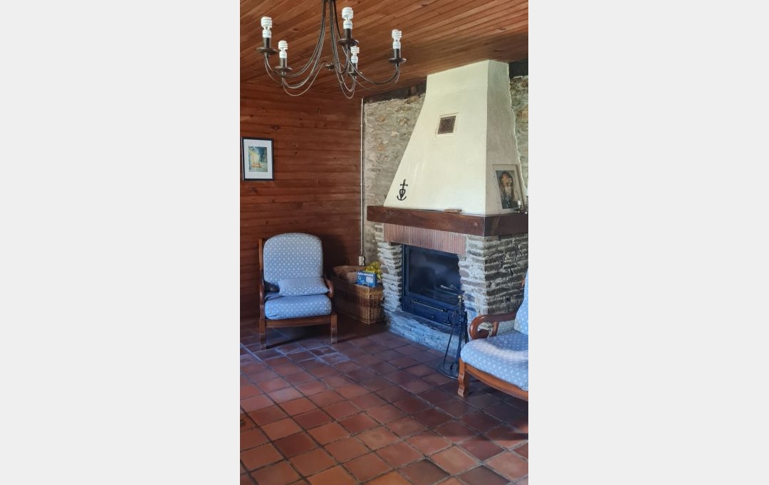 API AGENCE : House | SAINT-MARTIN-DE-LANSUSCLE (48110) | 89 m2 | 149 000 € 