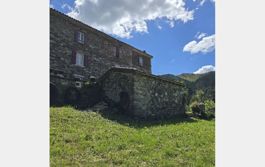 API AGENCE : Domain / Estate | L'ESTRECHURE (30124) | 321 m2 | 572 000 € 