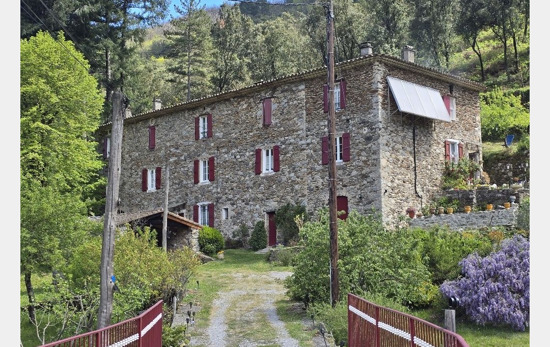 API AGENCE : Domain / Estate | L'ESTRECHURE (30124) | 321 m2 | 572 000 € 