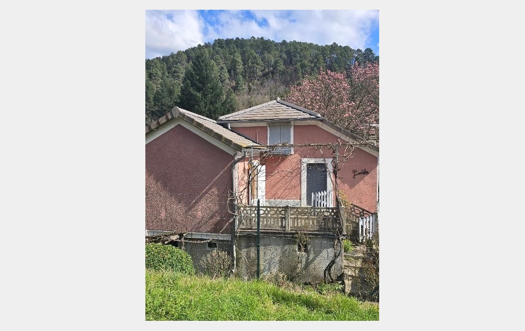 API AGENCE : House | SAINTE-CROIX-VALLEE-FRANCAISE (48110) | 70 m2 | 210 000 € 