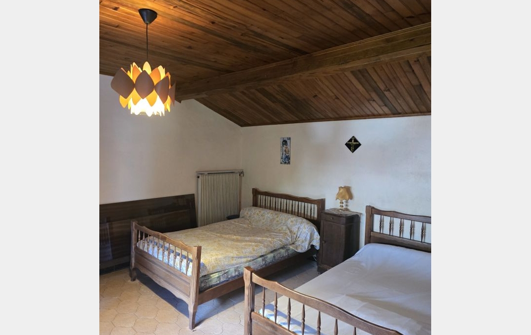 API AGENCE : Maison / Villa | SAINT-ETIENNE-VALLEE-FRANCAISE (48330) | 97 m2 | 189 000 € 