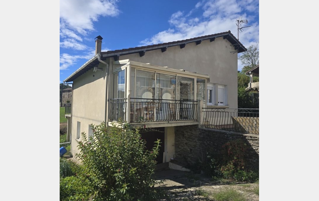 API AGENCE : Maison / Villa | SAINT-ETIENNE-VALLEE-FRANCAISE (48330) | 97 m2 | 189 000 € 