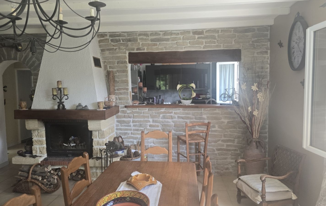 API AGENCE : Maison / Villa | SAINT-ETIENNE-VALLEE-FRANCAISE (48330) | 110 m2 | 230 000 € 