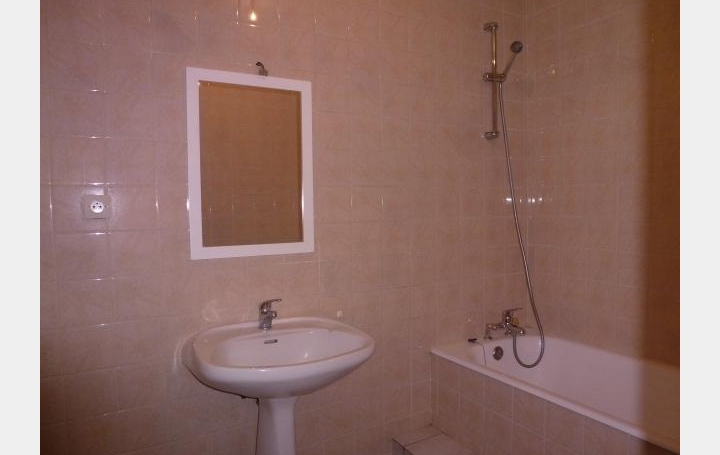 API AGENCE : Appartement | MACON (71000) | 47 m2 | 416 € 