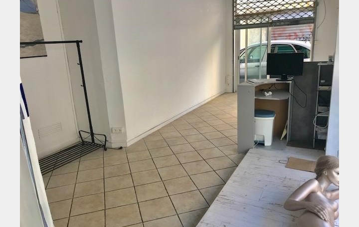 API AGENCE : Commercial | LE GRAU-DU-ROI (30240) | 35 m2 | 900 € 