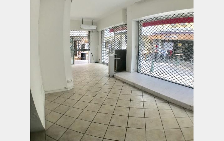 API AGENCE : Commerces | LE GRAU-DU-ROI (30240) | 35 m2 | 900 € 