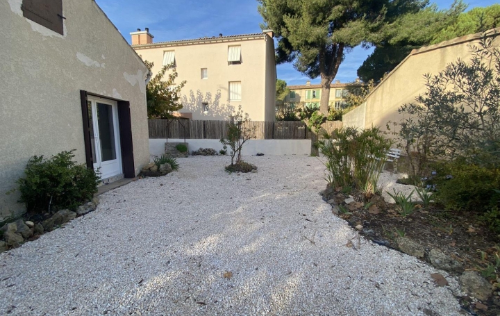  API AGENCE Maison / Villa | AIGUES-MORTES (30220) | 161 m2 | 1 350 € 