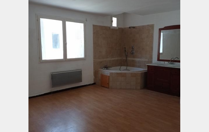 API AGENCE : House | AIGUES-MORTES (30220) | 145 m2 | 345 000 € 