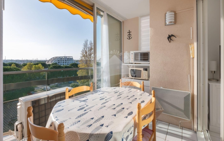  API AGENCE Apartment | LE GRAU-DU-ROI (30240) | 28 m2 | 188 000 € 